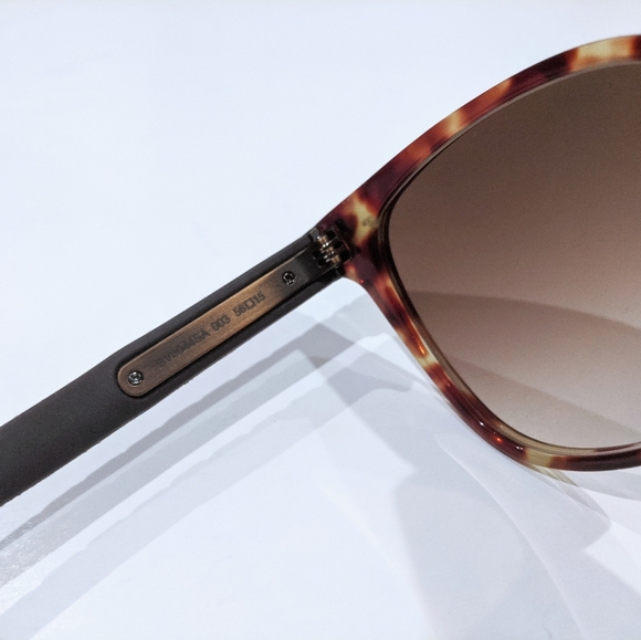 💫BOTTEGA VENETA💫Wayfarer Cat Eye Sunnies ☀️ - Picture 4 of 7